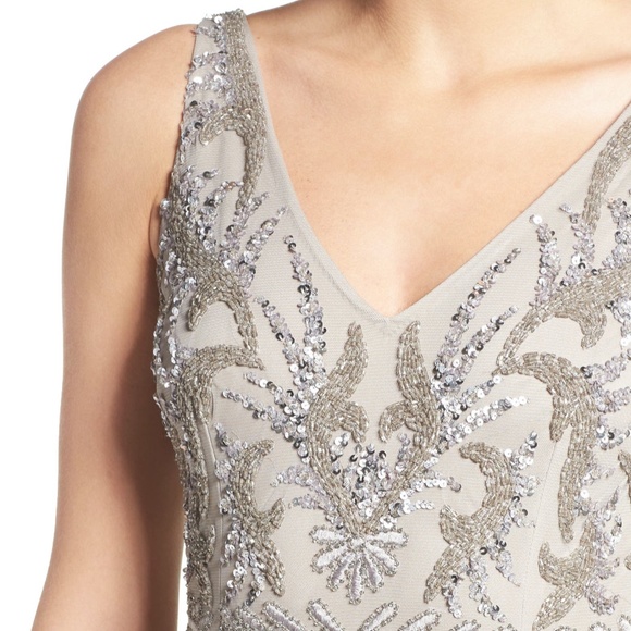 New Adrianna Papell beaded embroidered v-neck gown - Picture 9 of 10